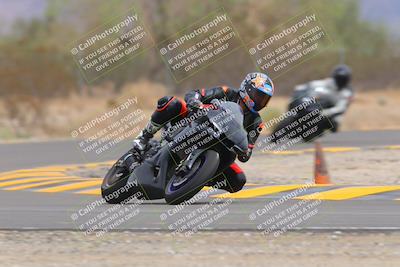 media/Sep-10-2022-SoCal Trackdays (Sat) [[a5bf35bb4a]]/Turn 6 (1140am)/